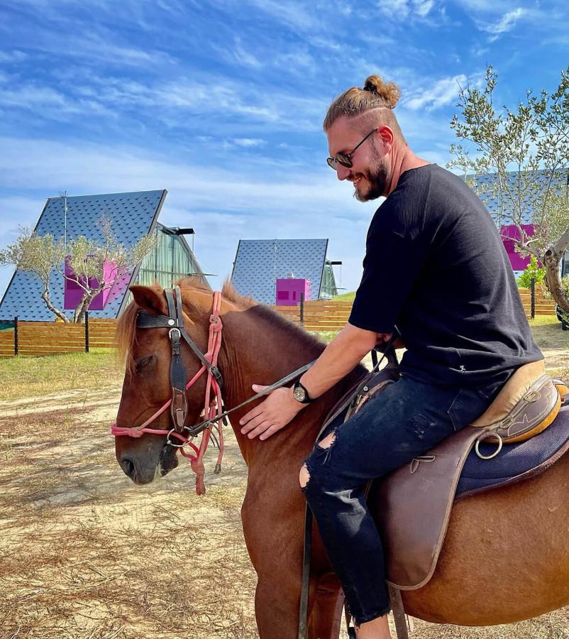 3 Hills Boutique - The Ranch Experience Hotel Trilofos Екстериор снимка