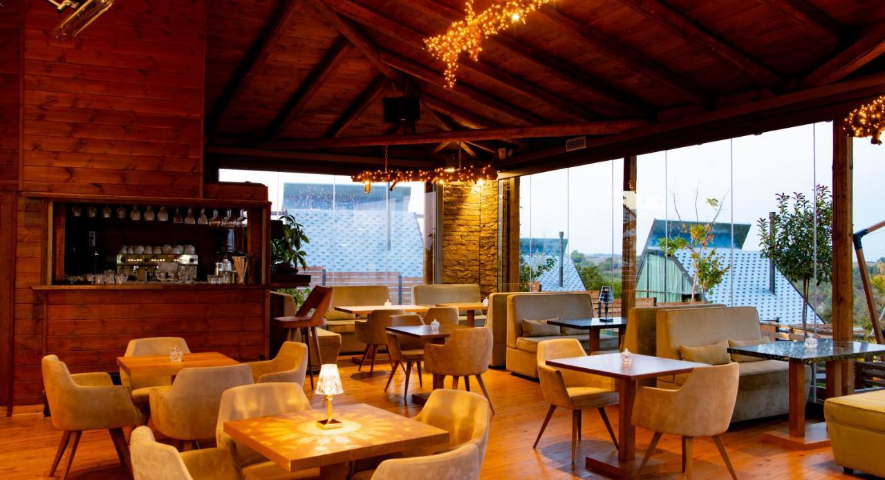 3 Hills Boutique - The Ranch Experience Hotel Trilofos Екстериор снимка